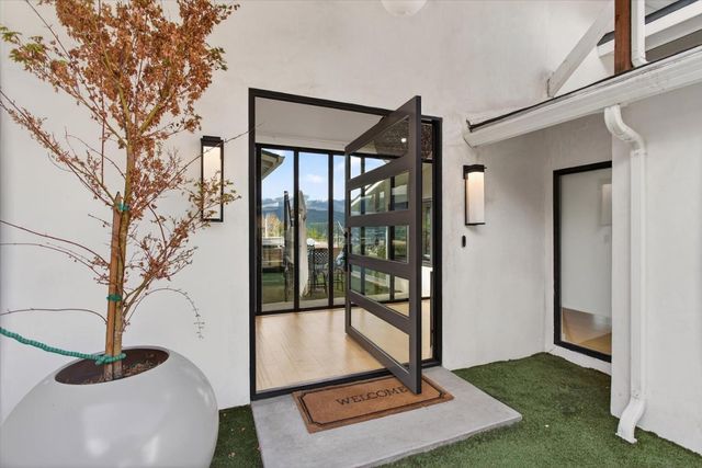 20550 Buena Monte Drive, San Jose, CA 95120