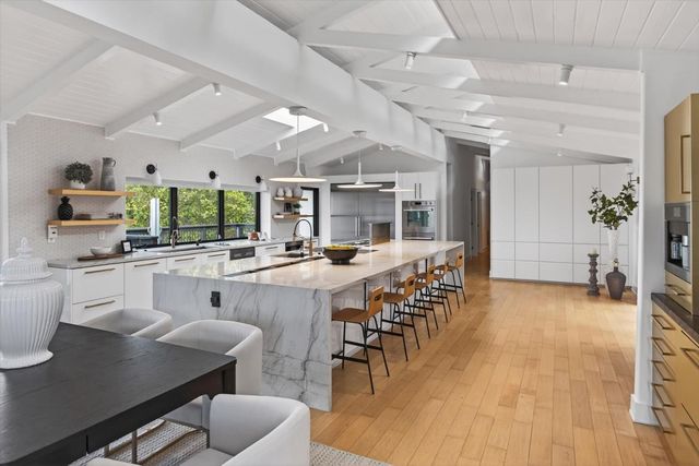 20550 Buena Monte Drive, San Jose, CA 95120