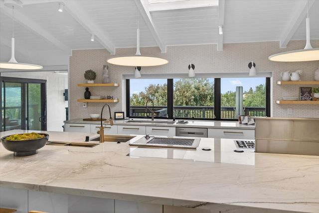 20550 Buena Monte Drive, San Jose, CA 95120