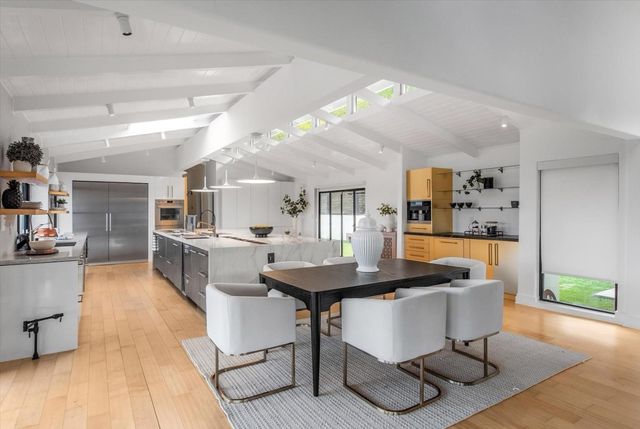 20550 Buena Monte Drive, San Jose, CA 95120