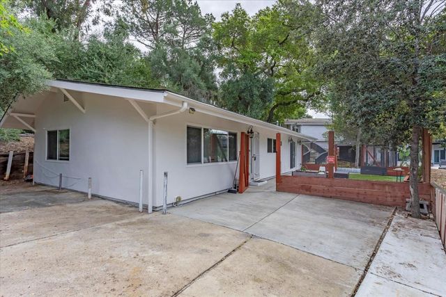 20550 Buena Monte Drive, San Jose, CA 95120