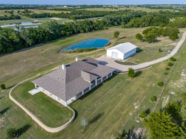 16755 County Road 566, Farmersville, TX 75442