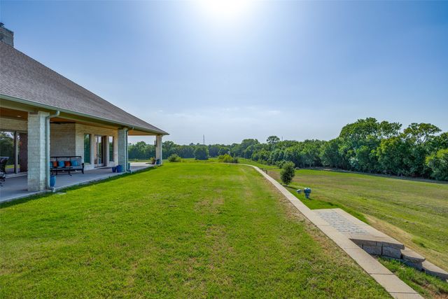 16755 County Road 566, Farmersville, TX 75442