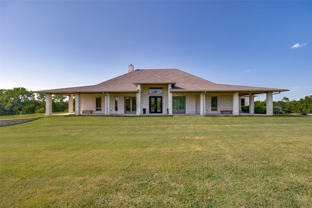 16755 County Road 566, Farmersville, TX 75442