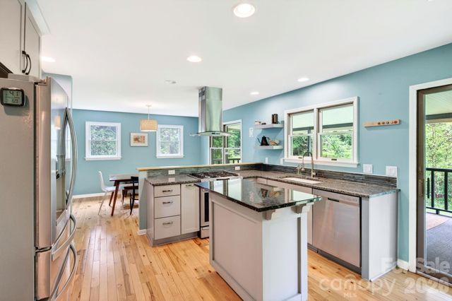 3 Crooked Creek Drive, Asheville, NC 28804