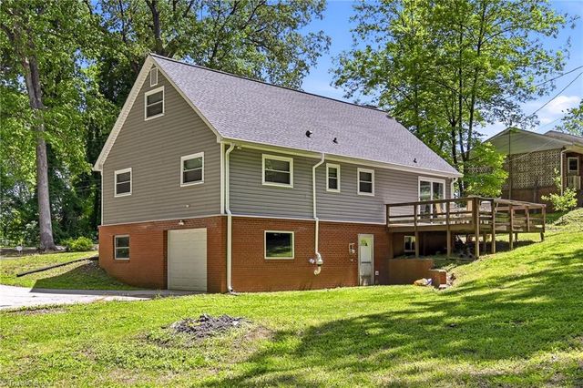 521 Dogwood Circle, High Point, NC 27260