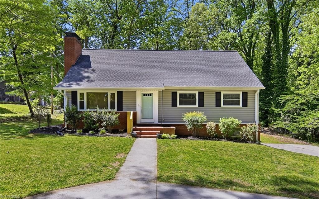 521 Dogwood Circle, High Point, NC 27260