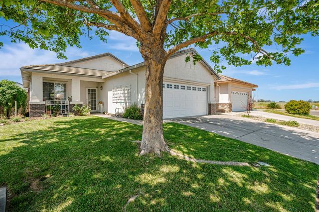 7904 Symington Way, Sacramento, CA 95829