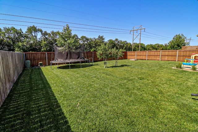 1209 E Prairie Hill Cir, Park City, KS 67219