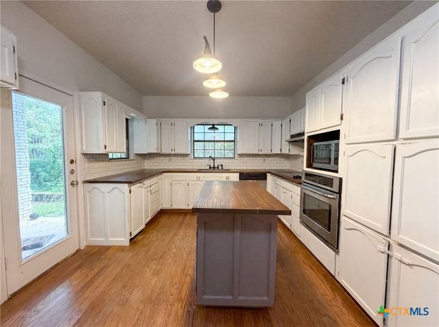 3504 Victorian Drive, Temple, TX 76502