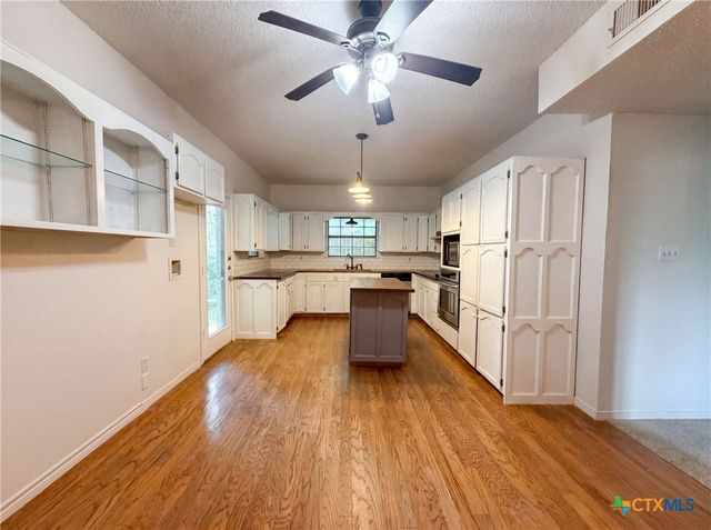 3504 Victorian Drive, Temple, TX 76502