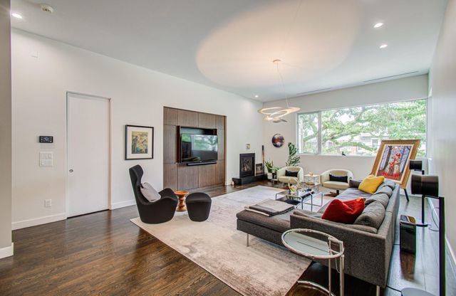 809 Branard Street, Houston, TX 77006