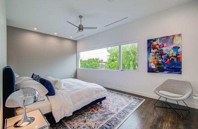809 Branard Street, Houston, TX 77006