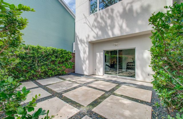 809 Branard Street, Houston, TX 77006