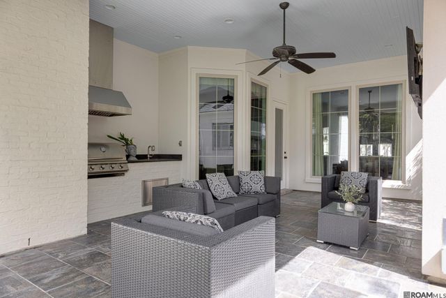 15248 Cadet Ct, Baton Rouge, LA 70810