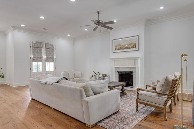 15248 Cadet Ct, Baton Rouge, LA 70810