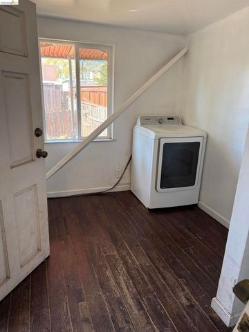 249 15Th St, Richmond, CA 94801