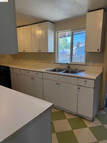 249 15Th St, Richmond, CA 94801
