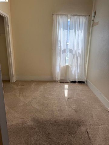 249 15Th St, Richmond, CA 94801