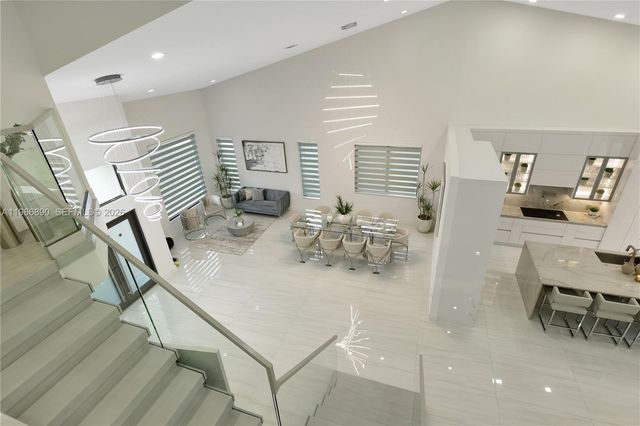 10081 Umberland Pl, Boca Raton, FL 33428