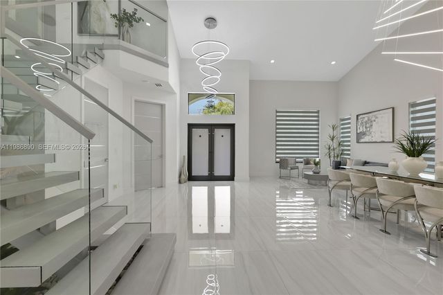 10081 Umberland Pl, Boca Raton, FL 33428