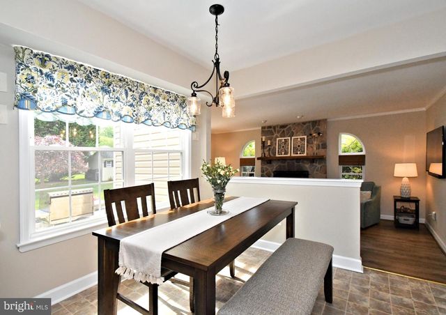 104 PIONEER DR, Lansdale, PA 19446