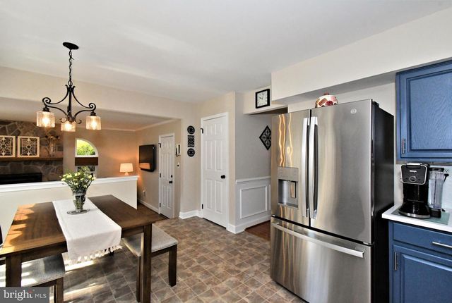 104 PIONEER DR, Lansdale, PA 19446