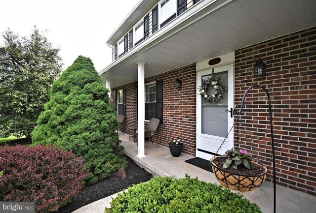 104 PIONEER DR, Lansdale, PA 19446