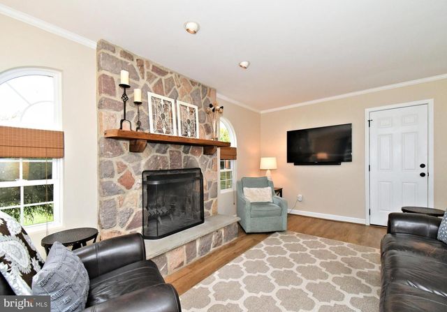 104 PIONEER DR, Lansdale, PA 19446