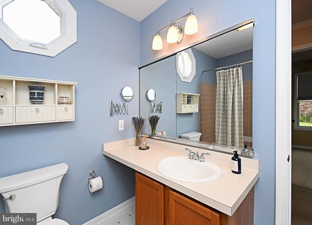 104 PIONEER DR, Lansdale, PA 19446