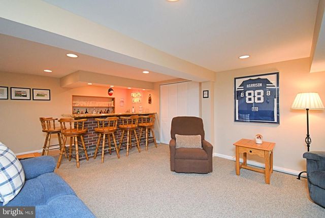 104 PIONEER DR, Lansdale, PA 19446