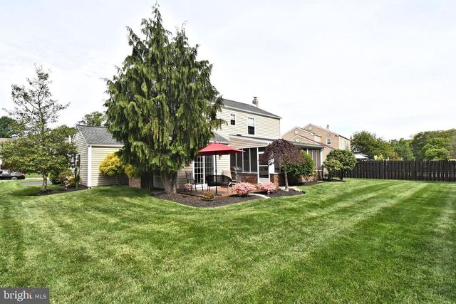 104 PIONEER DR, Lansdale, PA 19446