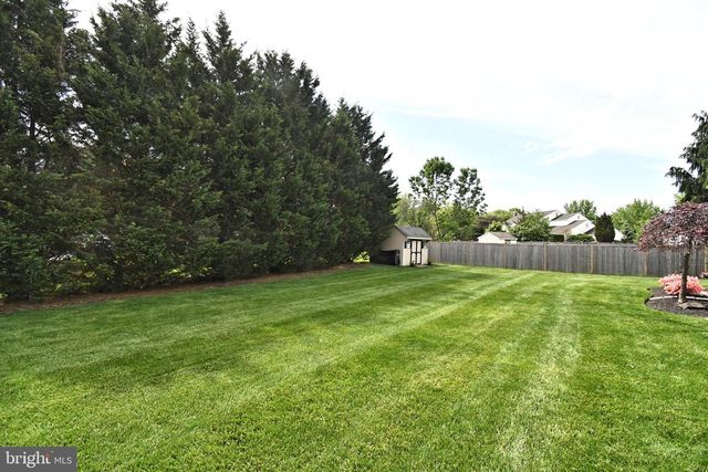 104 PIONEER DR, Lansdale, PA 19446