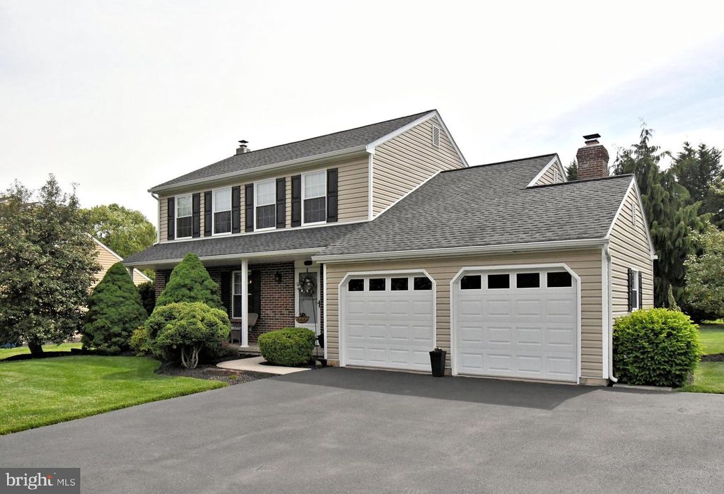 104 PIONEER DR, Lansdale, PA 19446