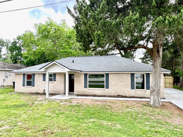 813 Cedar Lawn Drive, Alvin, TX 77511