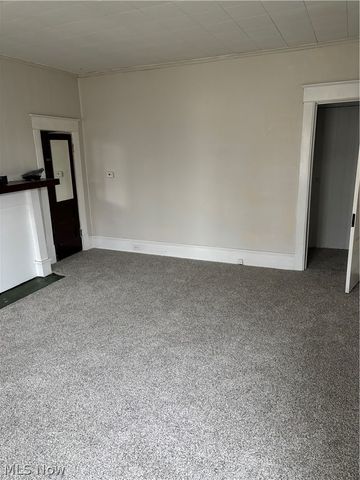 175 W OHIO Avenue, Sebring, OH 44672