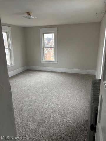 175 W OHIO Avenue, Sebring, OH 44672