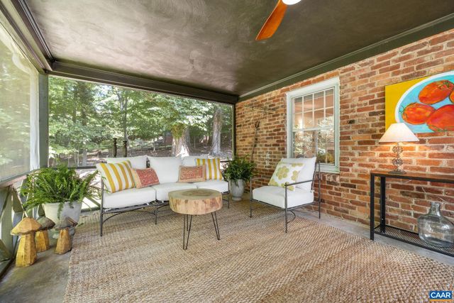102 MEADOWBROOK CT, Charlottesville, VA 22901