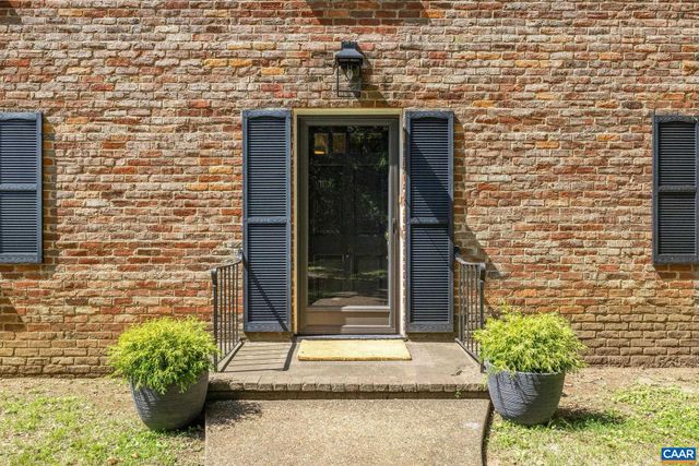 102 MEADOWBROOK CT, Charlottesville, VA 22901