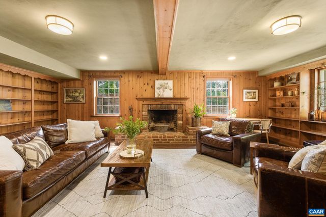 102 MEADOWBROOK CT, Charlottesville, VA 22901