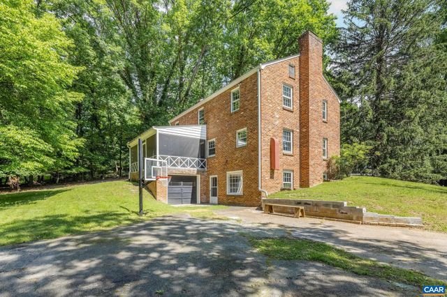 102 MEADOWBROOK CT, Charlottesville, VA 22901