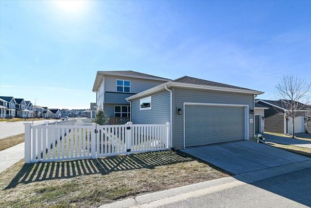 9322 Highland Gate Way, Verona, WI 53593