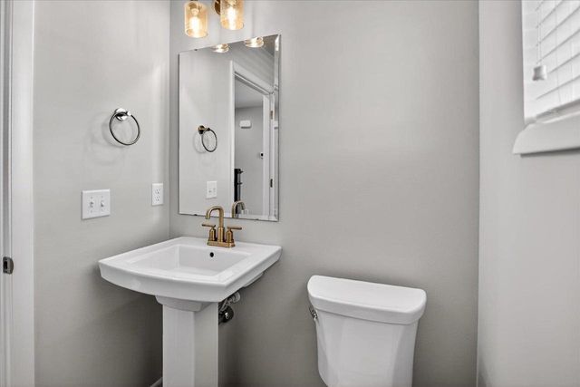 9322 Highland Gate Way, Verona, WI 53593