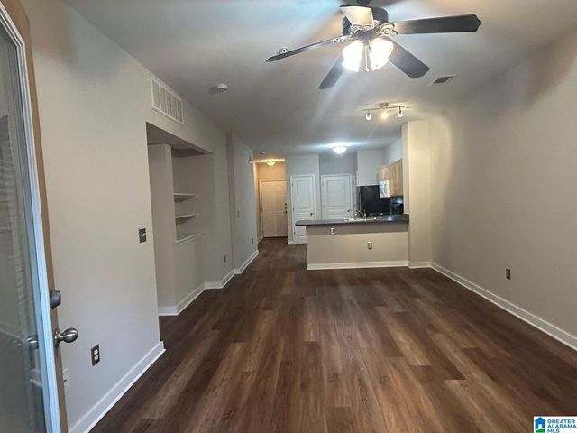 401 20th St S Apt 212, Birmingham, AL 35233