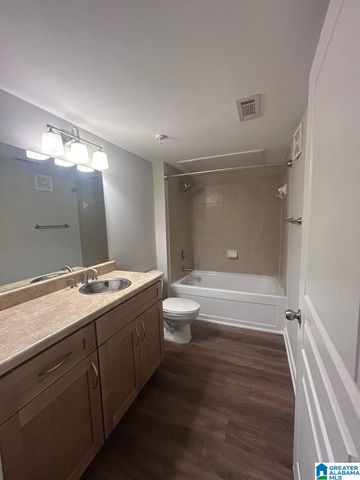 401 20th St S Apt 212, Birmingham, AL 35233