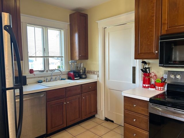 41 Ocean View, Swampscott, MA 01907