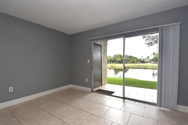 231 SW 113th Way 231, Pembroke Pines, FL 33025