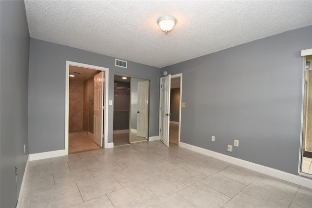 231 SW 113th Way 231, Pembroke Pines, FL 33025