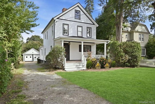 42 Chestnut Street, Glen Cove, NY 11542