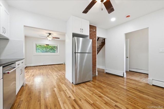42 Chestnut Street, Glen Cove, NY 11542